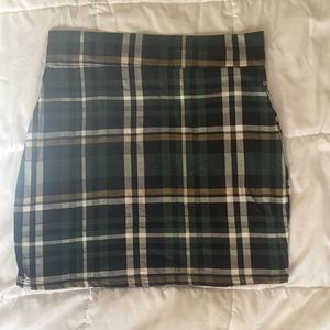 FashionNova mini high waist plaid skirt (worn once)